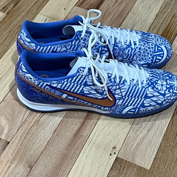 Nike Zoom Mercurial Vapor 15 Academy CR7 Soccer shoes - Picture 3 of 7